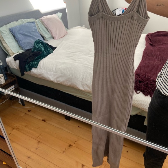 Ribbed size S beige dress, never worn - Picture 5 of 6
